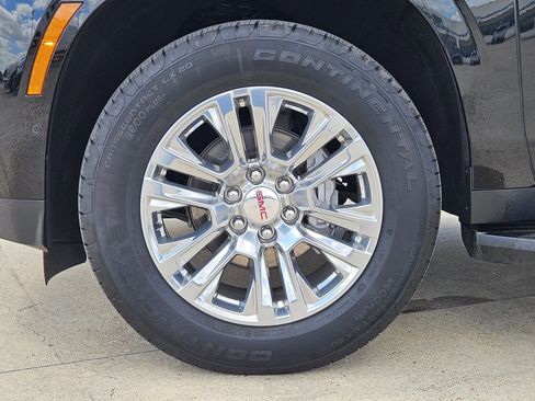 Used 2025 GMC Yukon Denali image 11