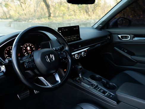 Used 2022 Honda Civic Sport Touring image 16