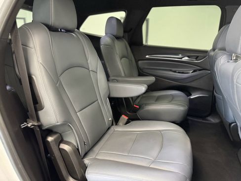 Used 2024 Buick Enclave Premium image 35