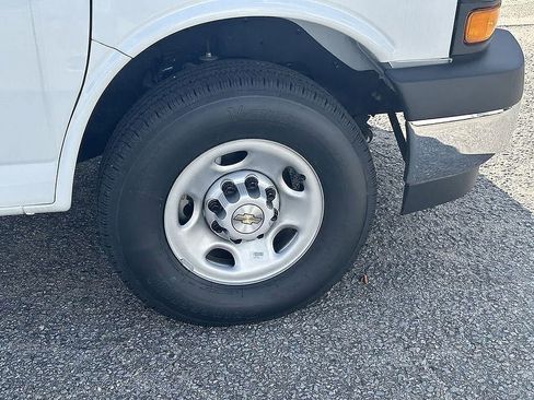 New 2025 Chevrolet Express 3500 w/ Power Convenience Package image 9