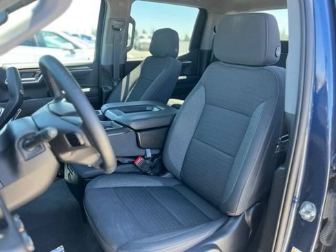 Used 2023 Chevrolet Silverado 1500 LT AWD/4WD image 18