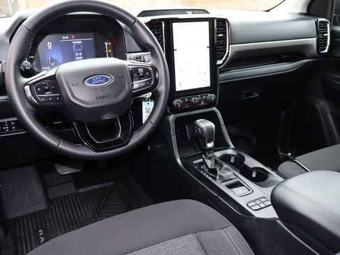 Used 2025 Ford Ranger XLT RWD image 4