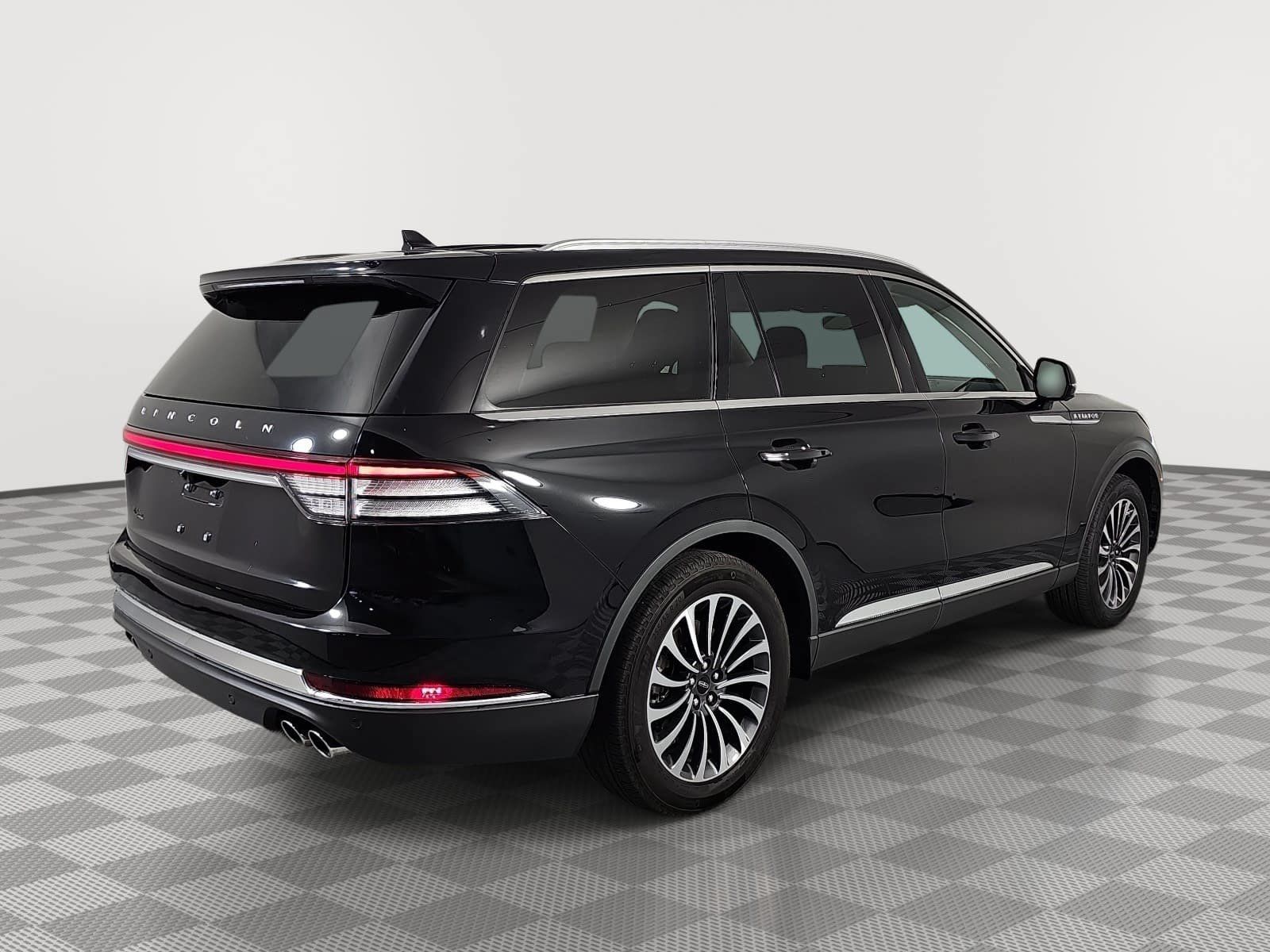 Used 2024 Lincoln Aviator Reserve RWD image 7