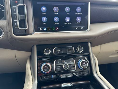 Used 2021 GMC Yukon Denali w/ Denali Ultimate Package AWD/4WD image 11