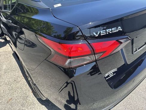 Used 2024 Nissan Versa S w/ S Plus Package image 32