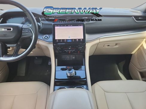 Used 2023 Jeep Grand Cherokee Limited RWD image 14