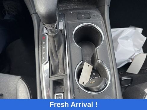 Used 2023 Chevrolet Equinox LT FWD image 8