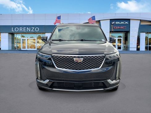 Used 2021 Cadillac XT6 Premium Luxury w/ Platinum Package image 2