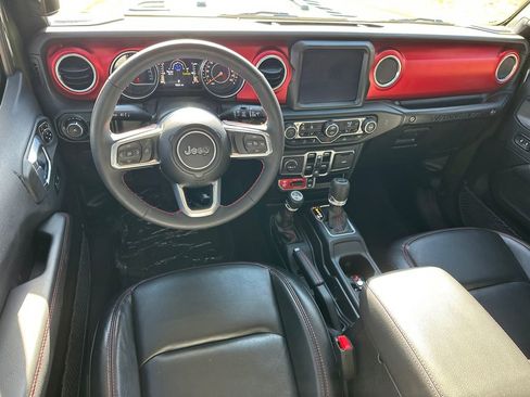 Used 2023 Jeep Wrangler Unlimited Rubicon w/ Cold Weather Group image 22