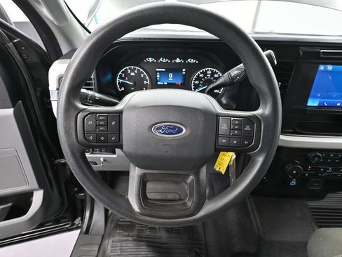 Used 2023 Ford F350 XLT AWD/4WD image 25