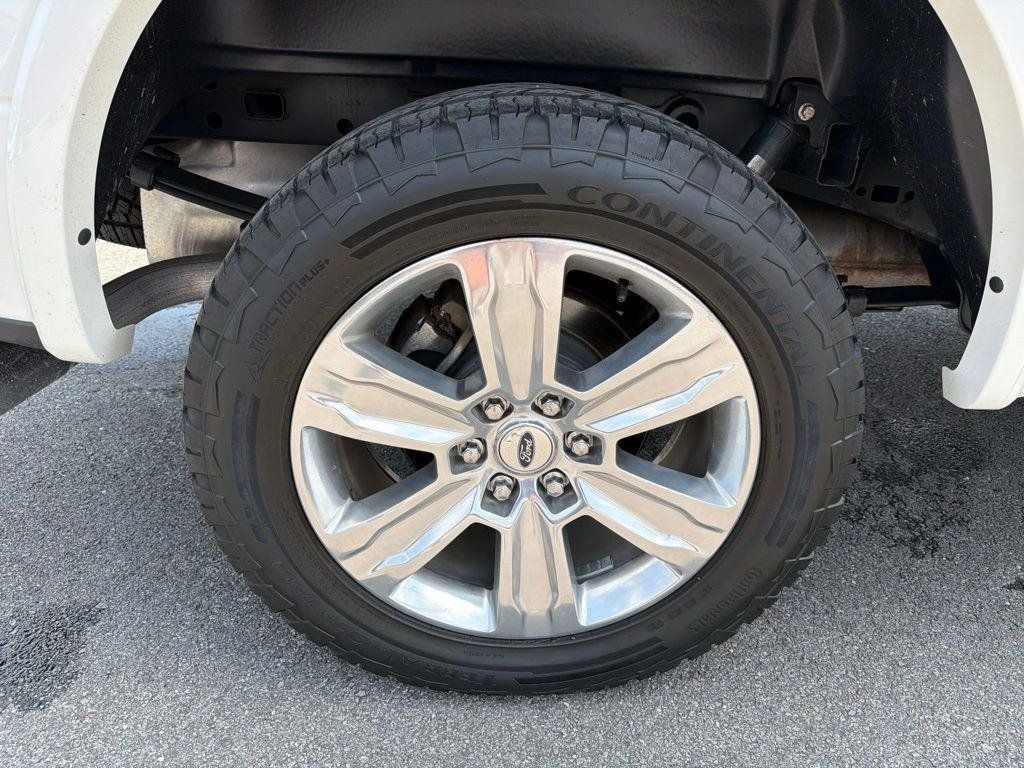 Used 2017 Ford F150 Platinum w/ Equipment Group 701A Luxury AWD/4WD image 13