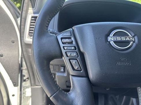 Used 2022 Nissan Frontier SV w/ SV Premium Package AWD/4WD image 17