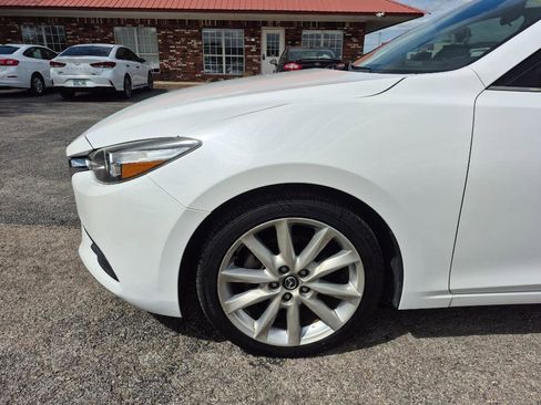 Used 2017 MAZDA MAZDA3 Touring FWD image 18