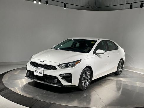 Used 2019 Kia Forte LXS image 8