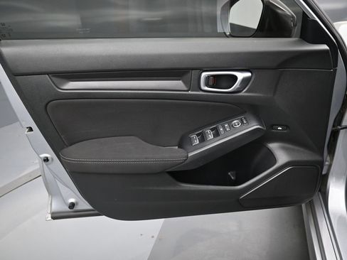 Used 2023 Honda Civic Sport image 10