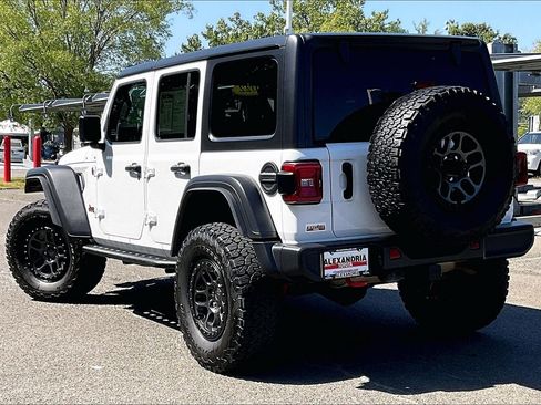 Used 2022 Jeep Wrangler Unlimited Rubicon AWD/4WD image 7