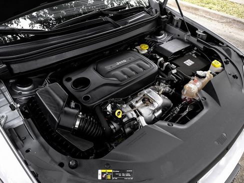 Used 2022 Jeep Cherokee Limited w/ Elite Package image 62