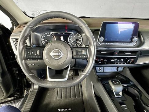 Certified 2023 Nissan Rogue SV w/ SV Premium B Package AWD/4WD image 10