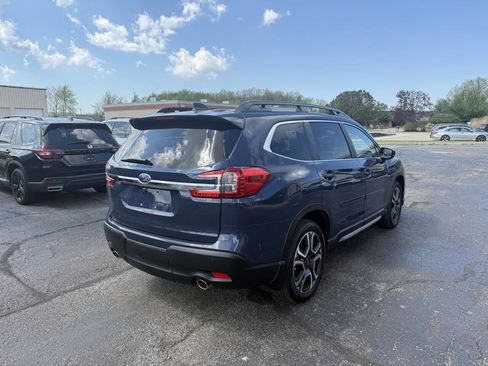 Used 2025 Subaru Ascent Limited AWD/4WD image 6