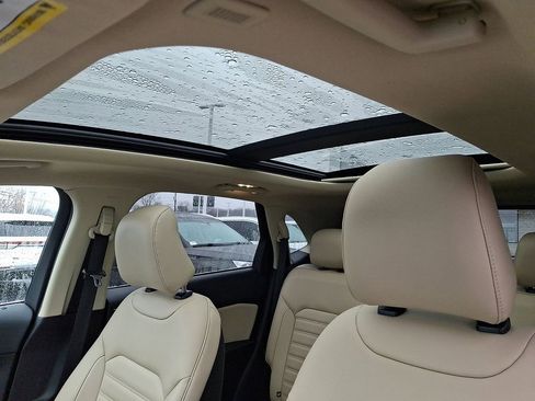 Certified 2022 Ford Edge SEL w/ Convenience Package image 14