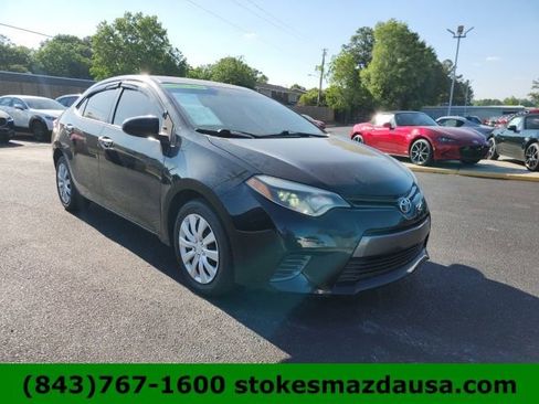 Used 2015 Toyota Corolla LE FWD image 1