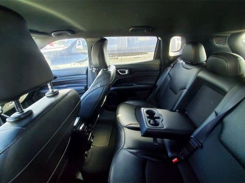 Used 2024 Jeep Compass Trailhawk image 10