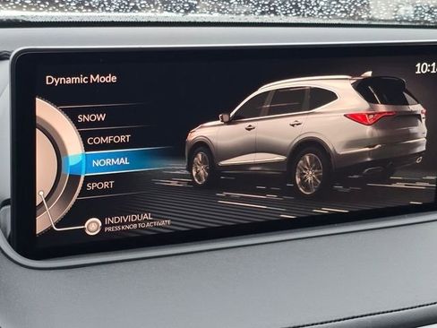 Used 2024 Acura MDX SH-AWD w/ Technology Package image 22