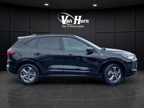 Used 2024 Ford Escape ST-Line w/ Tech Pack #1 AWD/4WD image 8