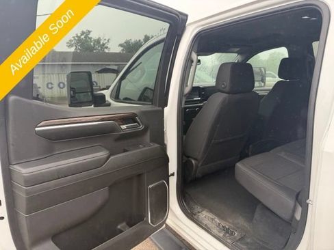 Used 2024 GMC Sierra 1500 Elevation w/ X31 Off-Road Package AWD/4WD image 8