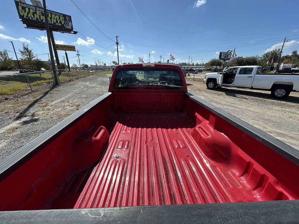 Used 2015 Ford F250 XL w/ Power Equipment Group RWD image 8
