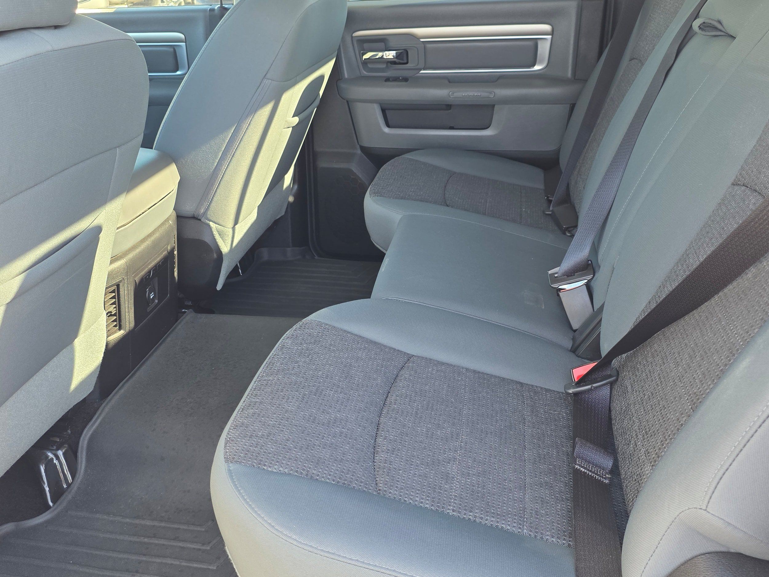 Used 2016 RAM 1500 Big Horn AWD/4WD image 25