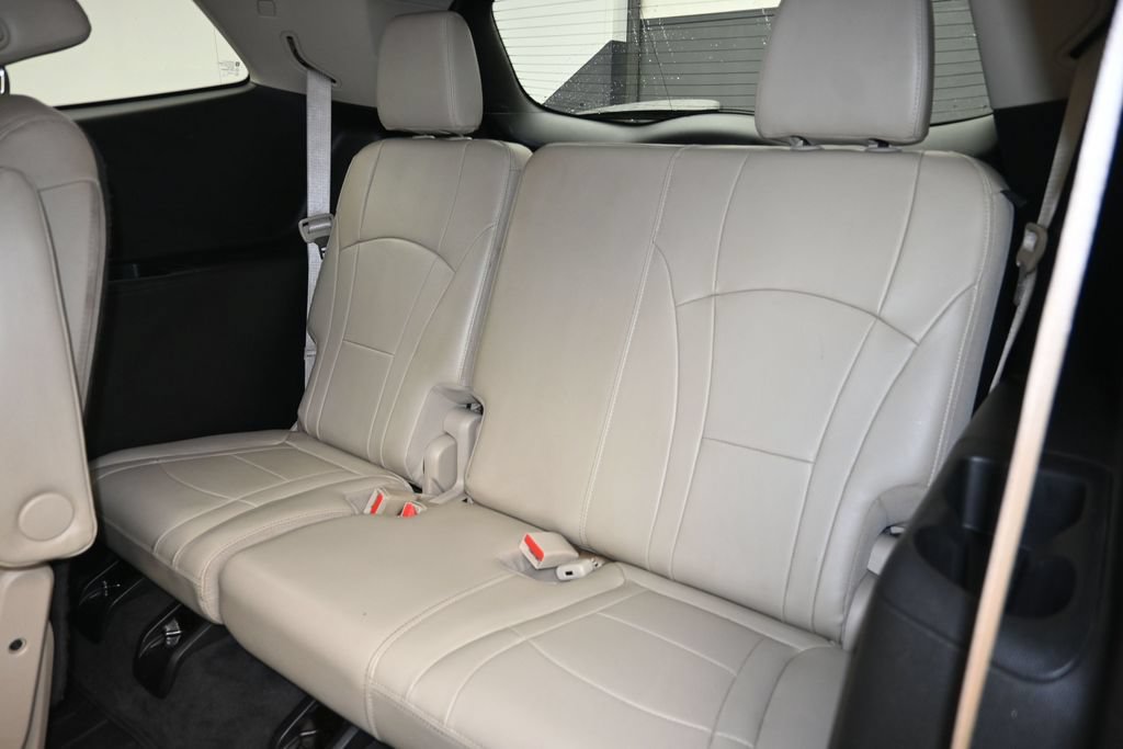 Certified 2018 Buick Enclave Essence FWD image 23
