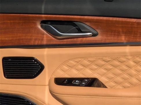 Used 2024 Jeep Grand Cherokee Summit image 36