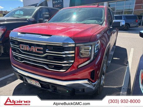 Used 2024 GMC Sierra 1500 SLT image 1