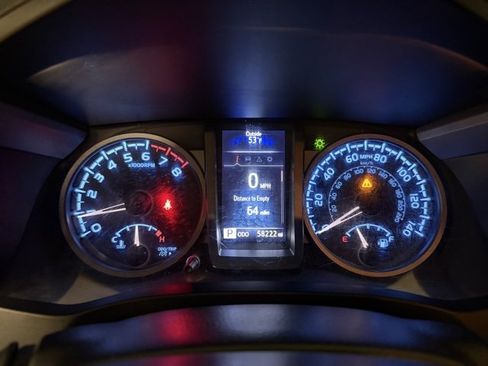 Used 2023 Toyota Tacoma TRD Sport image 13