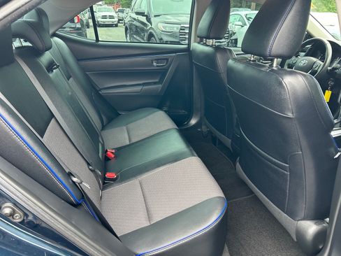 Used 2017 Toyota Corolla SE w/ Carpet Mat Package (TMS) FWD image 16