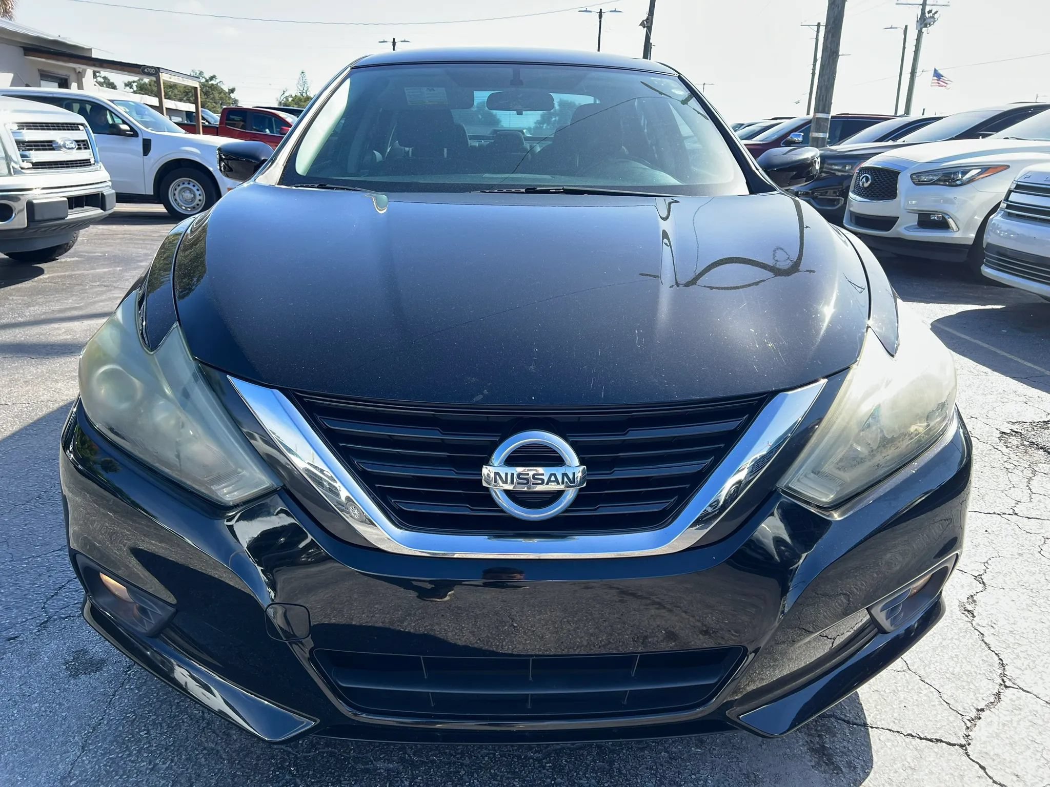Used 2017 Nissan Altima 2.5 SR FWD image 3