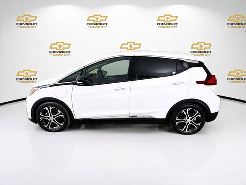Used 2021 Chevrolet Bolt Premier w/ Infotainment Package image 4