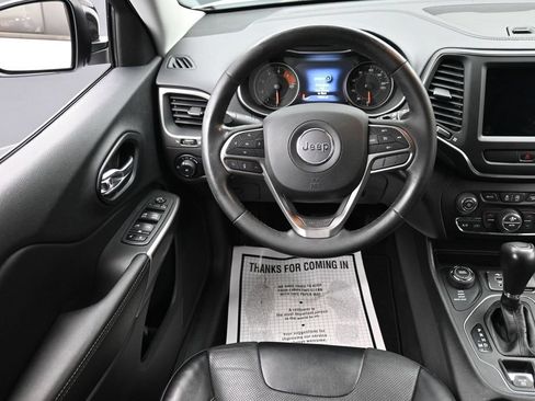 Used 2022 Jeep Cherokee Latitude Lux w/ Sun & Sound Group AWD/4WD image 15