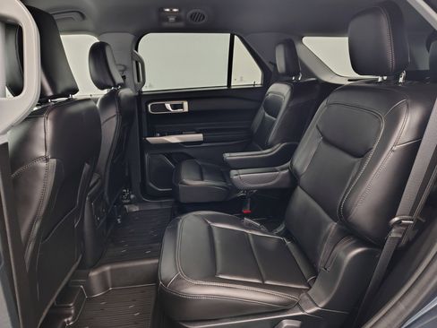 Used 2023 Ford Explorer XLT w/ Equipment Group 202A image 23