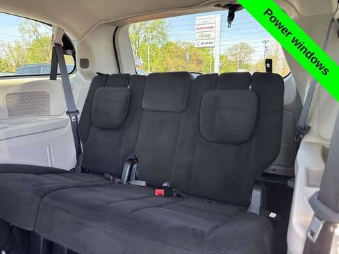 Used 2016 Dodge Grand Caravan SXT w/ Rear Park Assist Package FWD image 24