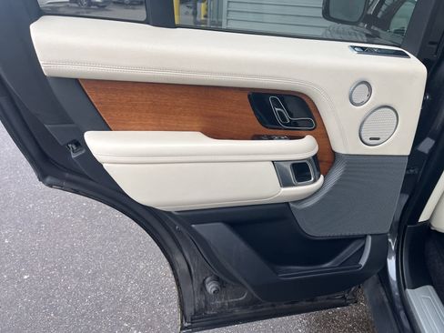 Used 2022 Land Rover Range Rover Westminster Edition image 21