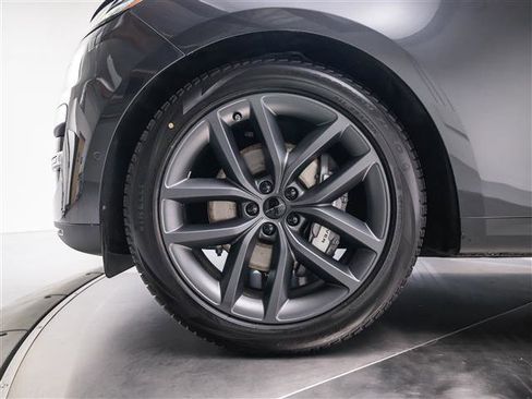 New 2026 Land Rover Range Rover Sport SE image 14