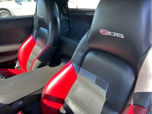 Used 2007 Chevrolet Corvette Z06 w/ Preferred Equipment Group RWD image 21