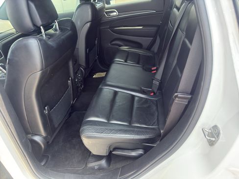 Used 2022 Jeep Grand Cherokee Limited AWD/4WD image 5