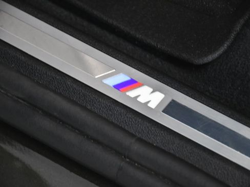 Used 2024 BMW X5 xDrive40i w/ M Sport Package AWD/4WD image 11
