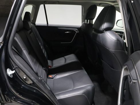 Used 2019 Toyota RAV4 Limited image 20