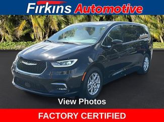 Used 2025 Chrysler Pacifica Select FWD video 1