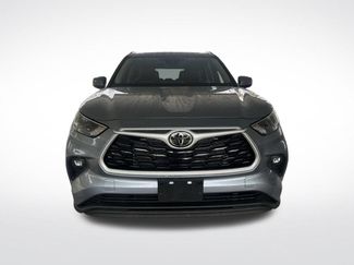Used 2022 Toyota Highlander XLE AWD/4WD video 2