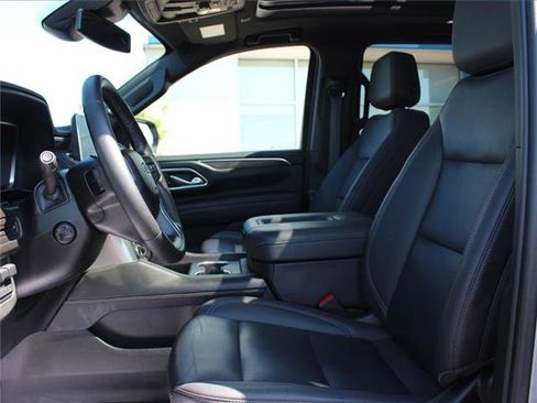 Used 2023 Chevrolet Suburban Z71 image 20